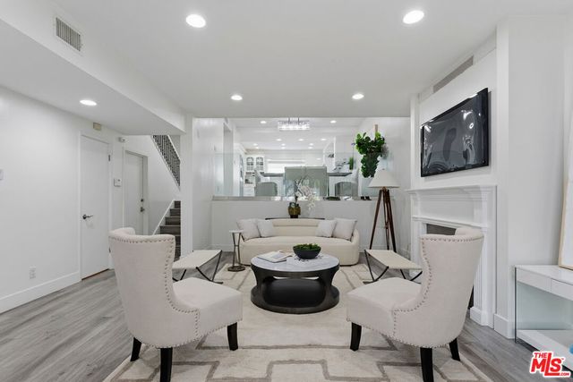 13224 Admiral Avenue D, Marina Del Rey, CA 90292