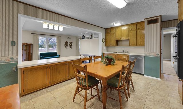 136 Bowie Street, Mcgregor, TX 76657