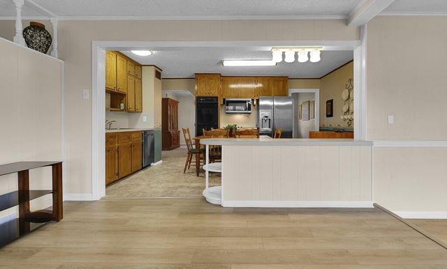 136 Bowie Street, Mcgregor, TX 76657