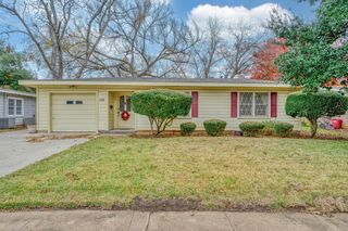 136 Bowie Street, Mcgregor, TX 76657