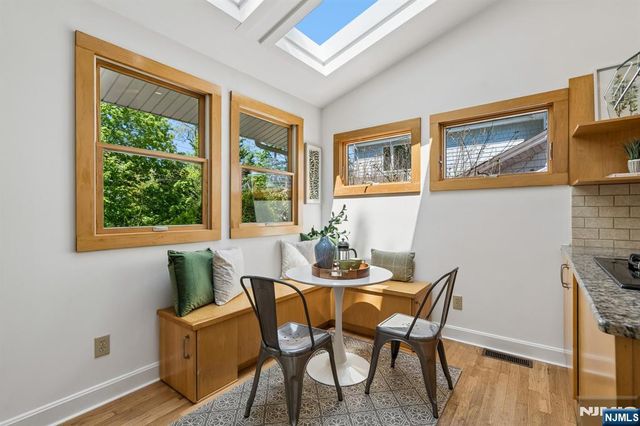 16 Duryea Road, Montclair, NJ 07043