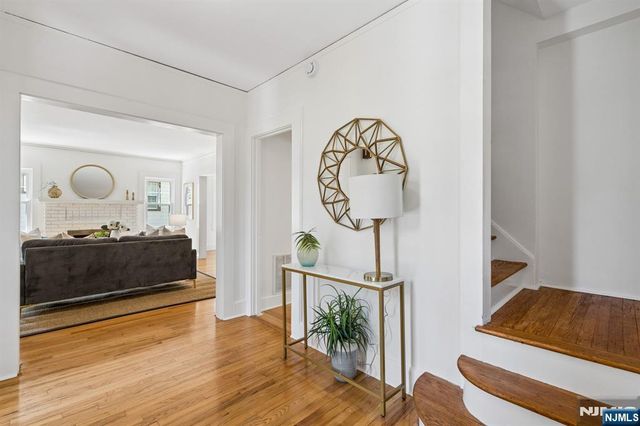 16 Duryea Road, Montclair, NJ 07043