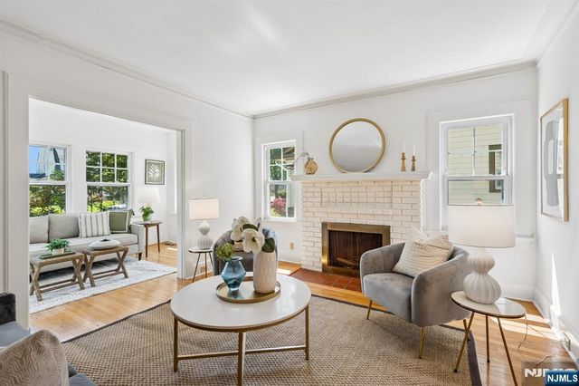 16 Duryea Road, Montclair, NJ 07043