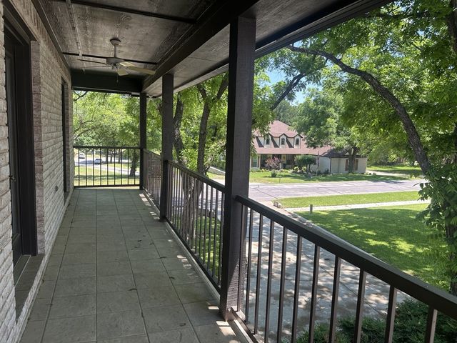 8903 Ravenswood Road, Granbury, TX 76049