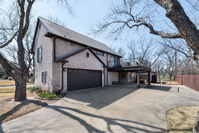 8903 Ravenswood Road, Granbury, TX 76049
