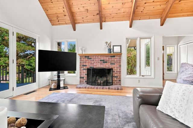 135 Seabreeze Place, Aptos, CA 95003