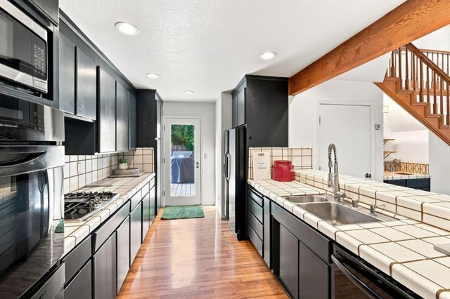 135 Seabreeze Place, Aptos, CA 95003