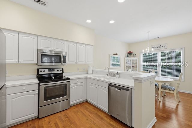16 Brittany Place Drive 16, Hilton Head Island, SC 29928