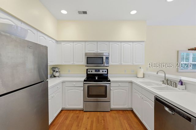 16 Brittany Place Drive 16, Hilton Head Island, SC 29928