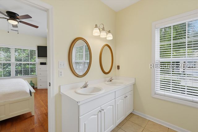 16 Brittany Place Drive 16, Hilton Head Island, SC 29928