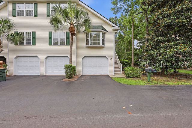 16 Brittany Place Drive 16, Hilton Head Island, SC 29928
