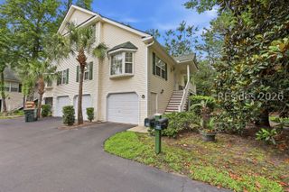 16 Brittany Place Drive 16, Hilton Head Island, SC 29928