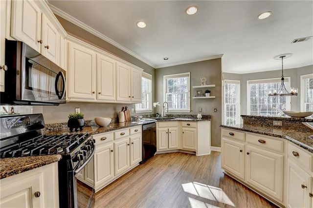 4910 Wimborne Court, Suwanee, GA 30024