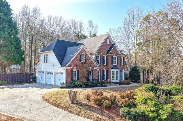 4910 Wimborne Court, Suwanee, GA 30024