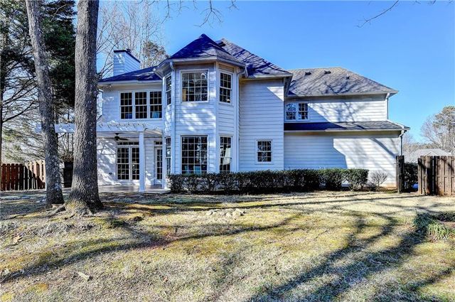 4910 Wimborne Court, Suwanee, GA 30024