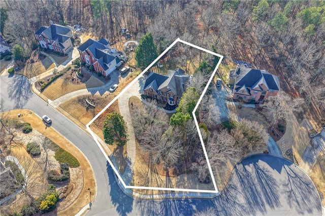 4910 Wimborne Court, Suwanee, GA 30024