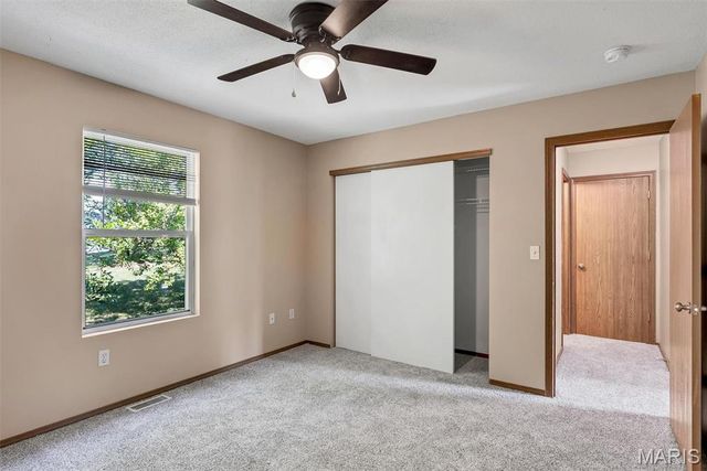 5 W 12th Street, Washington, MO 63090