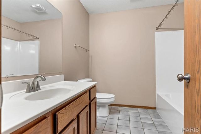 5 W 12th Street, Washington, MO 63090