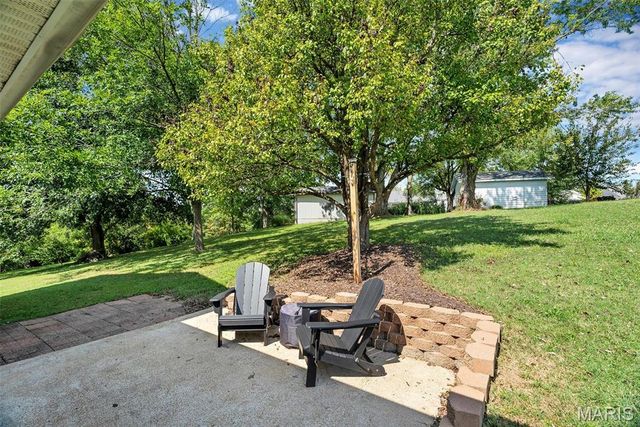 5 W 12th Street, Washington, MO 63090