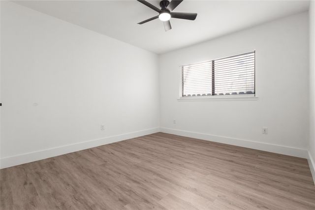 314 Southerland Avenue, Mesquite, TX 75150