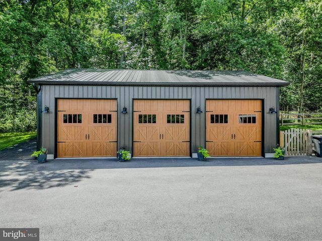 3270 PIPE CREEK VIEW DR, Westminster, MD 21158