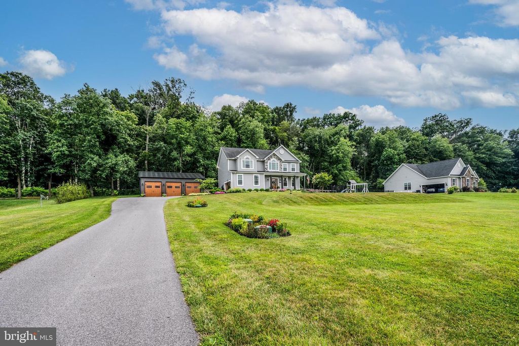 3270 PIPE CREEK VIEW DR, Westminster, MD 21158