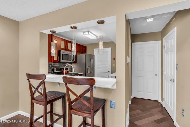 51 Phoenix Court, Tinton Falls, NJ 07712