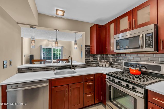 51 Phoenix Court, Tinton Falls, NJ 07712