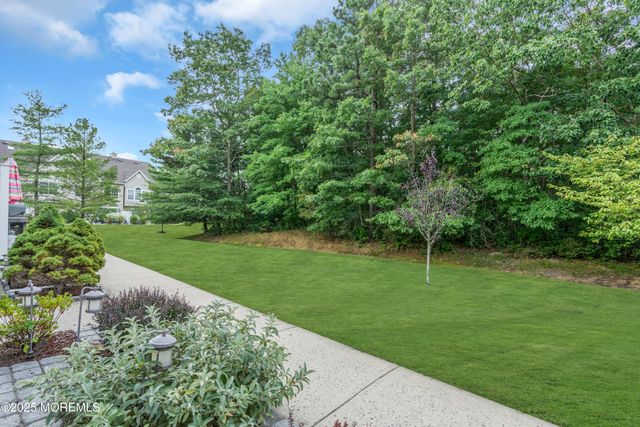 51 Phoenix Court, Tinton Falls, NJ 07712