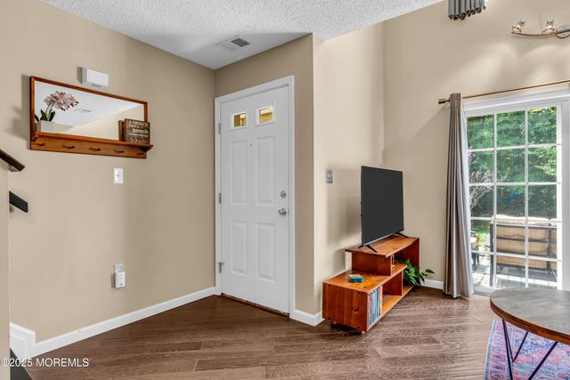 51 Phoenix Court, Tinton Falls, NJ 07712