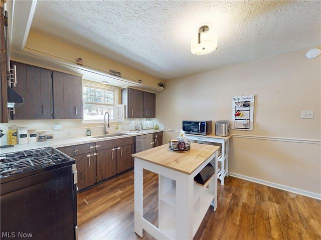 1012 Netherwood Avenue NW, Canton, OH 44708