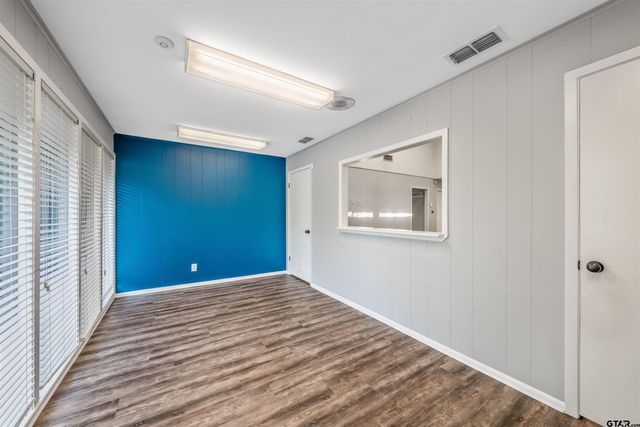 606 Brookside Dr, Jacksonville, TX 75766