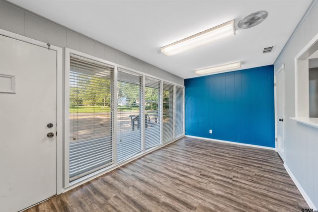 606 Brookside Dr, Jacksonville, TX 75766