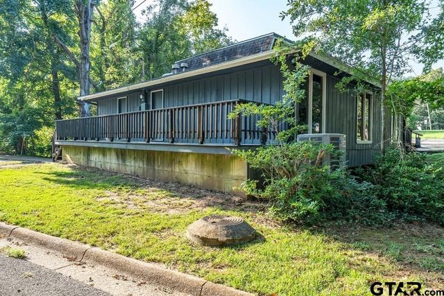 606 Brookside Dr, Jacksonville, TX 75766