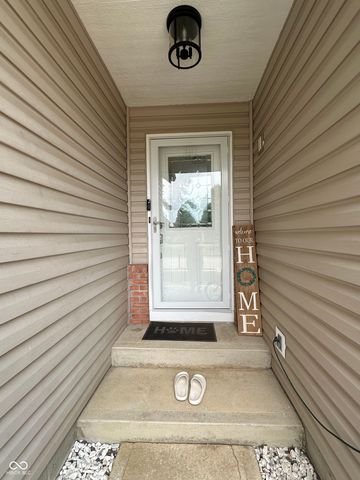 8436 Captain Drive, Avon, IN 46123