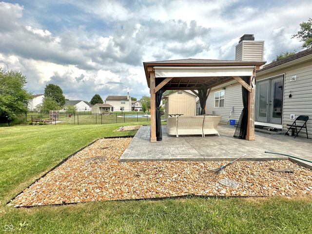 8436 Captain Drive, Avon, IN 46123