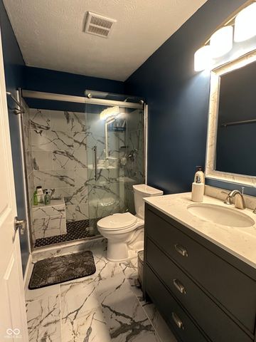 8436 Captain Drive, Avon, IN 46123