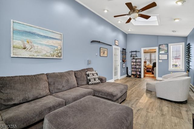 529 Dunellen Ave, Dunellen Boro, NJ 08812