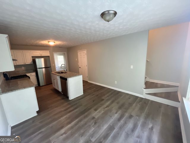 35 Creekview Court, Covington, GA 30016