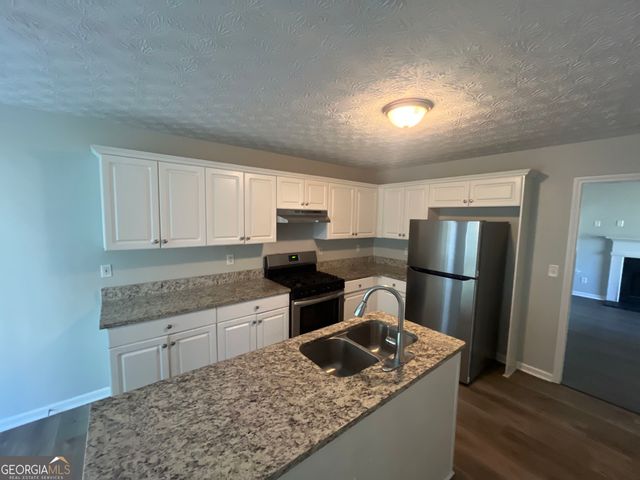 35 Creekview Court, Covington, GA 30016