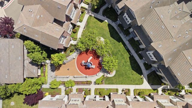 1091 El Capitan Terrace, Sunnyvale, CA 94085