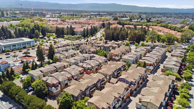 1091 El Capitan Terrace, Sunnyvale, CA 94085