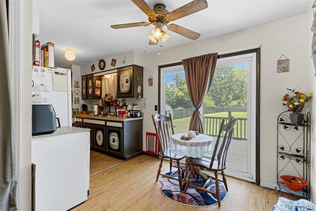 1378 Roat Court, Burton, MI 48509
