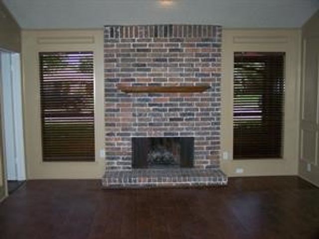 827 Meandering Way, Mesquite, TX 75150