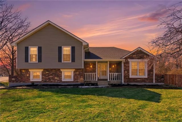 3714 SW Windemere Drive, Lee's Summit, MO 64082