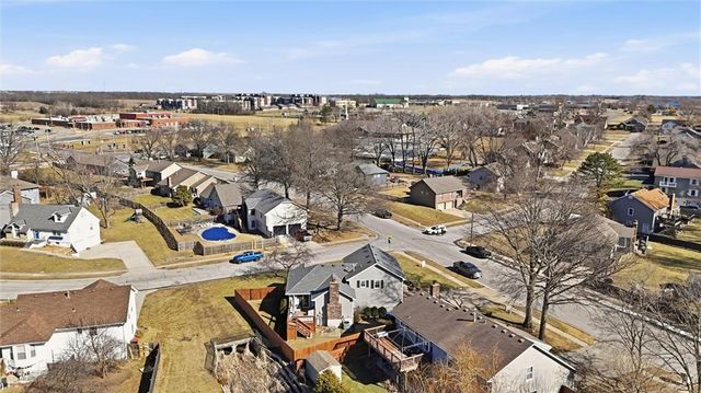 3714 SW Windemere Drive, Lee's Summit, MO 64082