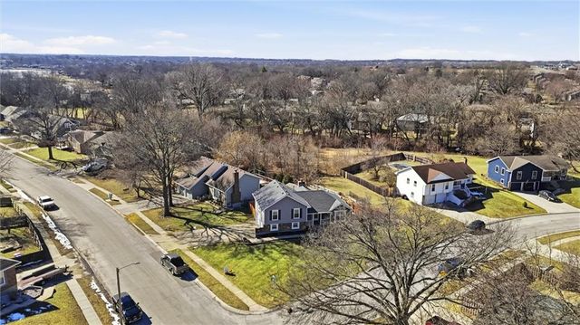 3714 SW Windemere Drive, Lee's Summit, MO 64082