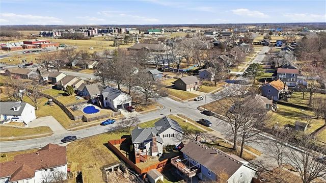 3714 SW Windemere Drive, Lee's Summit, MO 64082