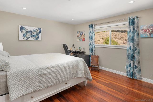 2855 N Victoria Dr, Alpine, CA 91901