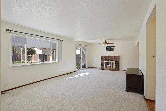 334 Alturas Ave, Stockton, CA 95207